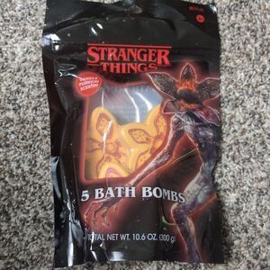 Stranger Things Vanilla Pumpkin Scent Star Bath Bombs 5-Pack New Sealed